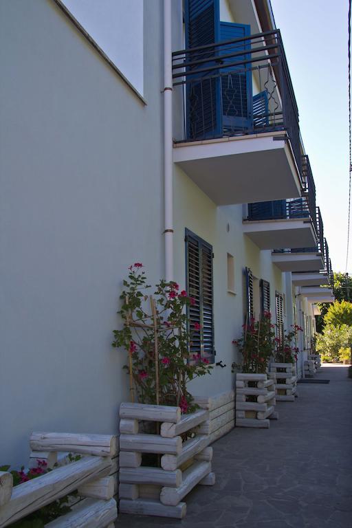 Locanda Villa Fiori Bellaria-Igea Marina Exterior foto